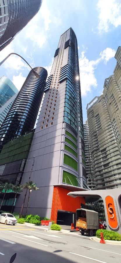 Sky Suites Klcc By Cobnb Kuala Lumpur Exterior photo